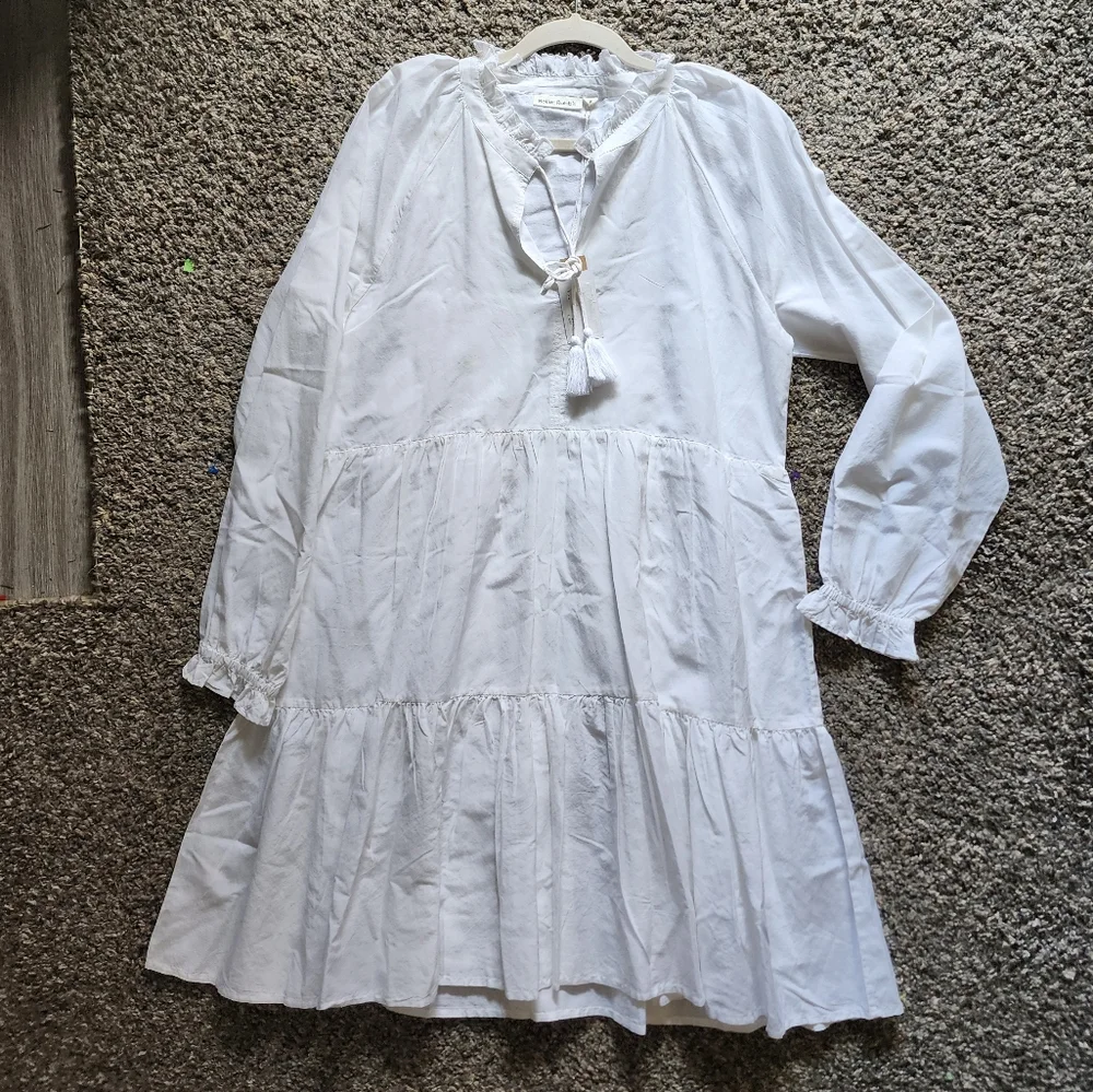 Roller RabbitJanni Tie V-Neck Long Sleeve Ruffle Cuff Waistless Tiered Dress - Picture 9 of 16